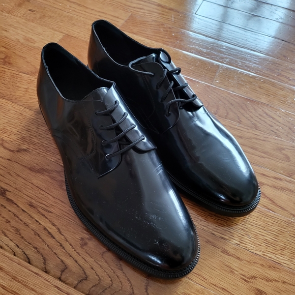 Burberry Glossy Black Leather Derbys - Picture 1 of 9